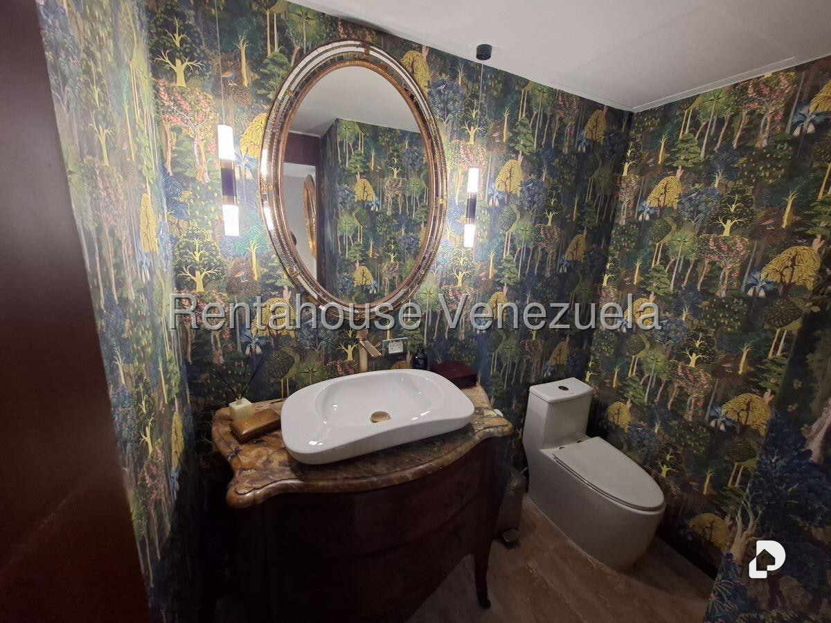 House in Los Palos Grandes, Caracas – 18