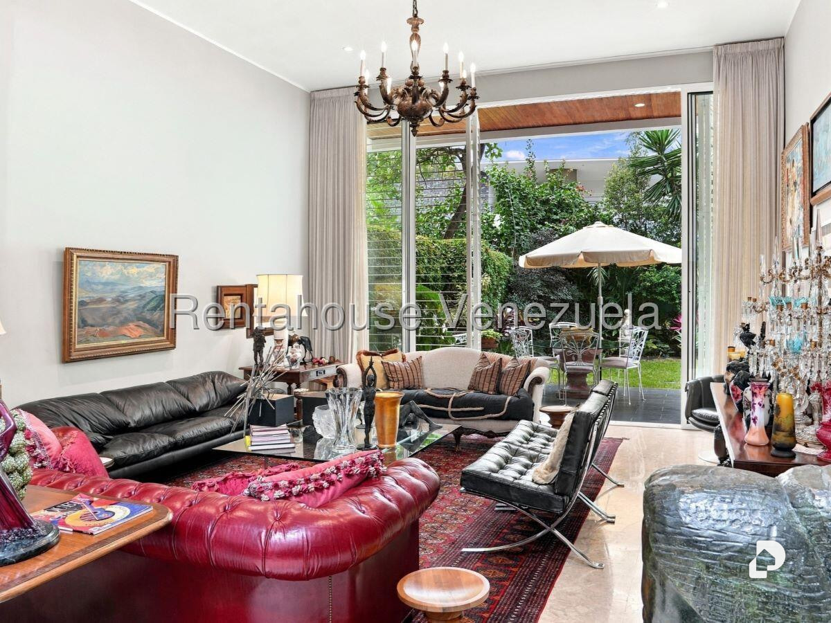 House in Los Palos Grandes, Caracas – 15