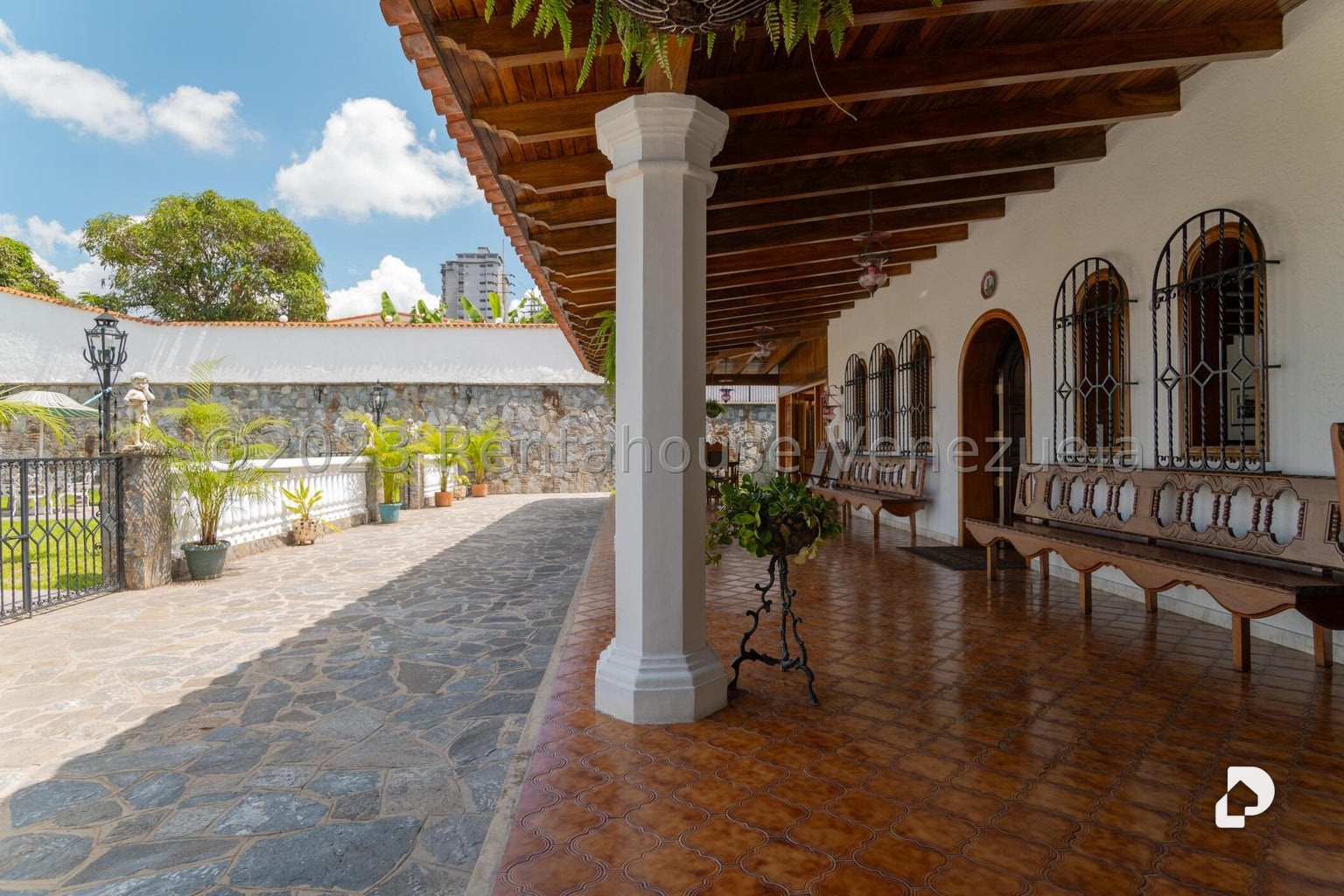 Casa en Cumbres de Curumo, Caracas – 14