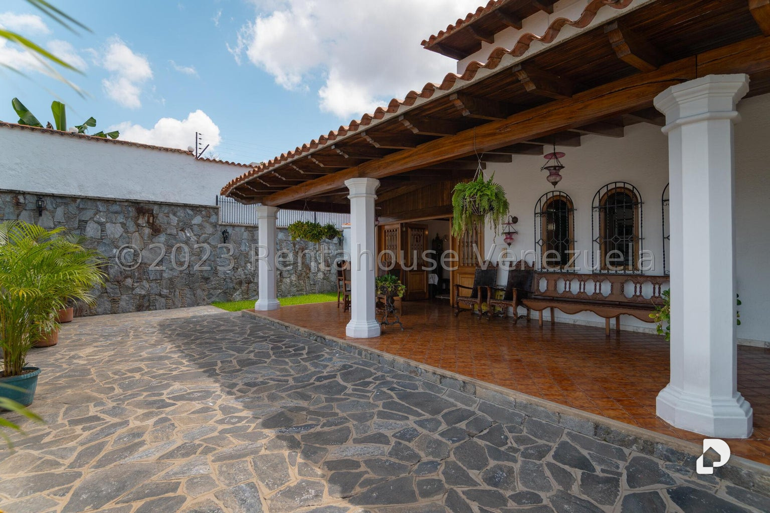 Casa en Cumbres de Curumo, Caracas – 13