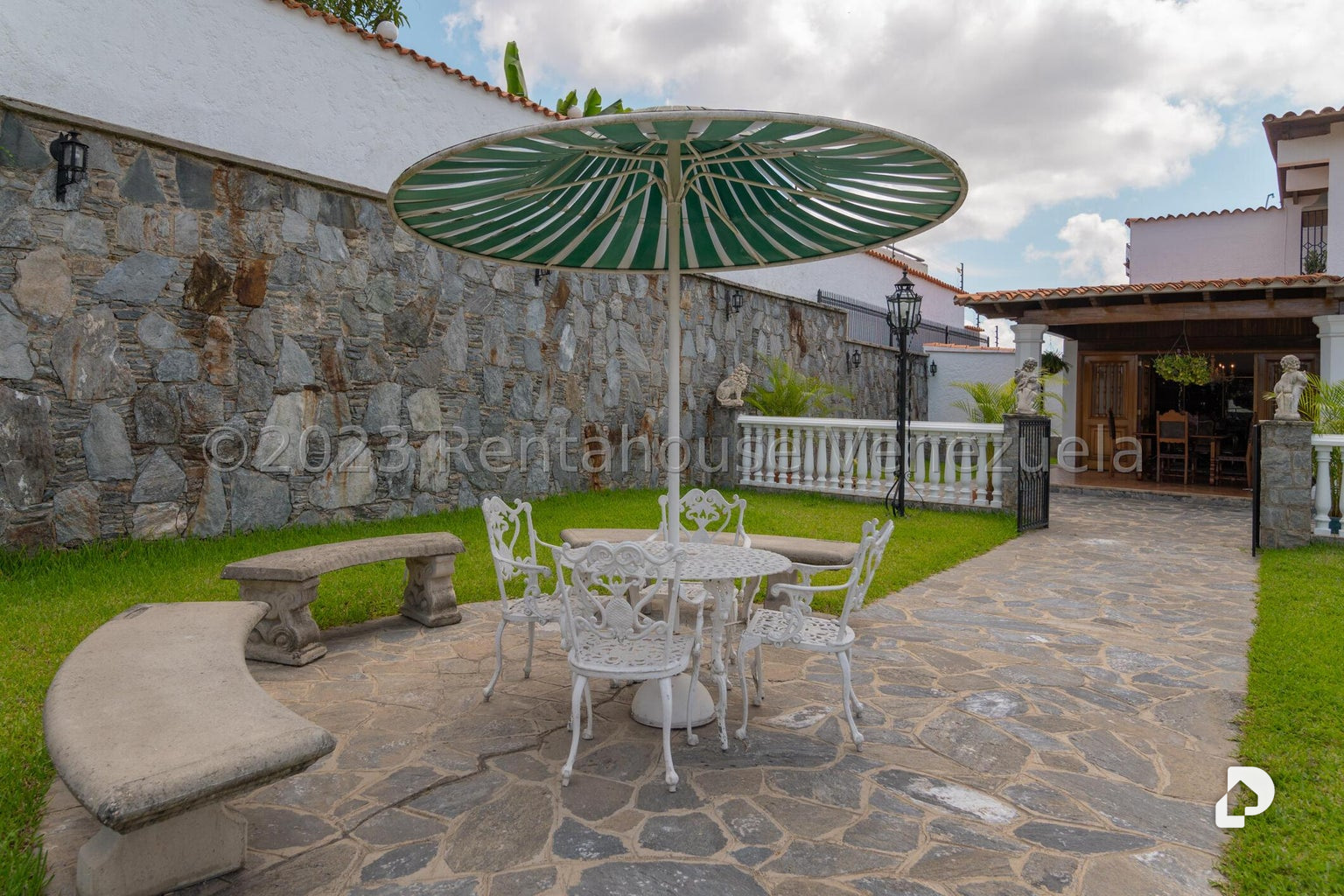 Casa en Cumbres de Curumo, Caracas – 15