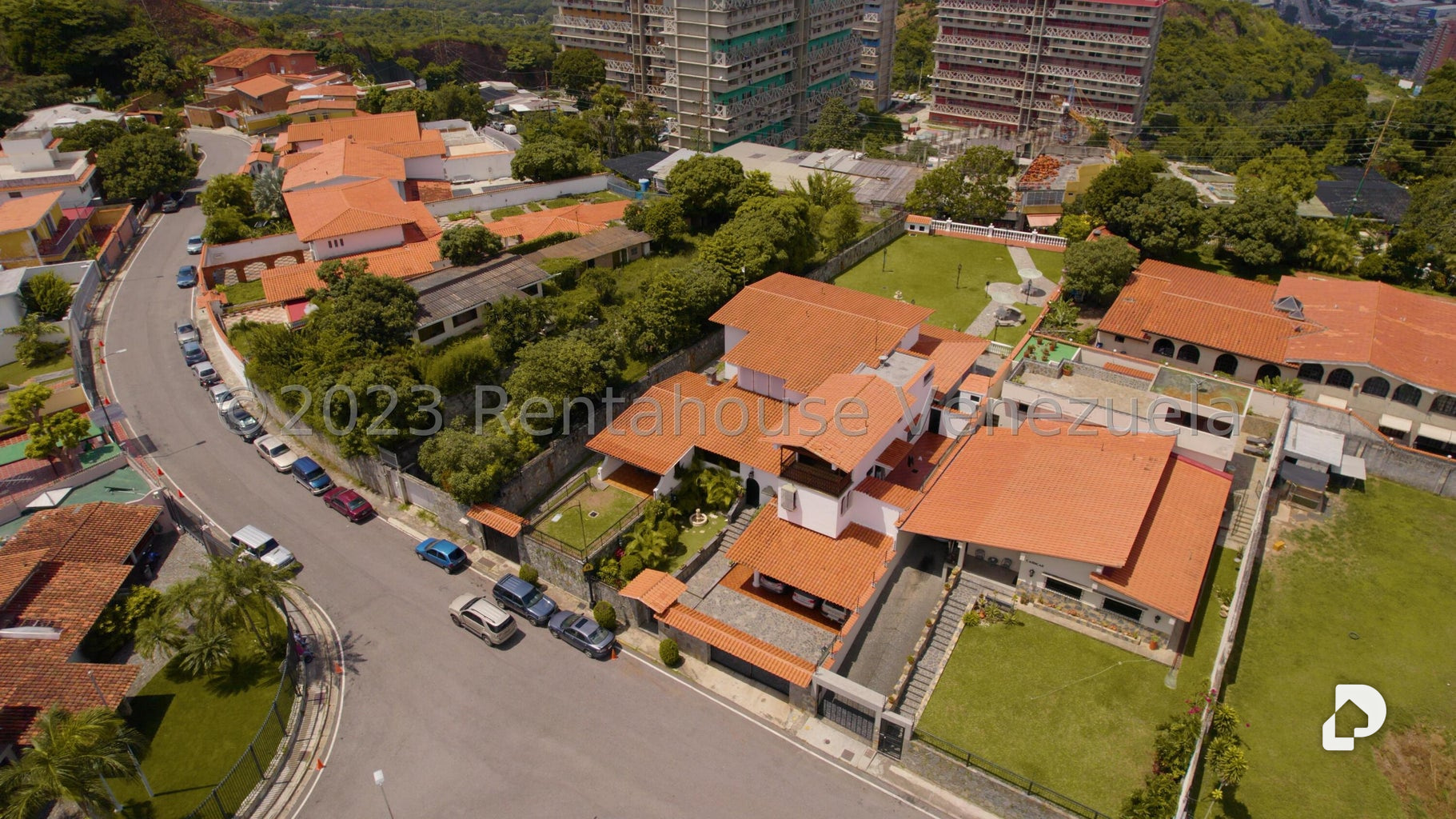 Casa en Cumbres de Curumo, Caracas – 2