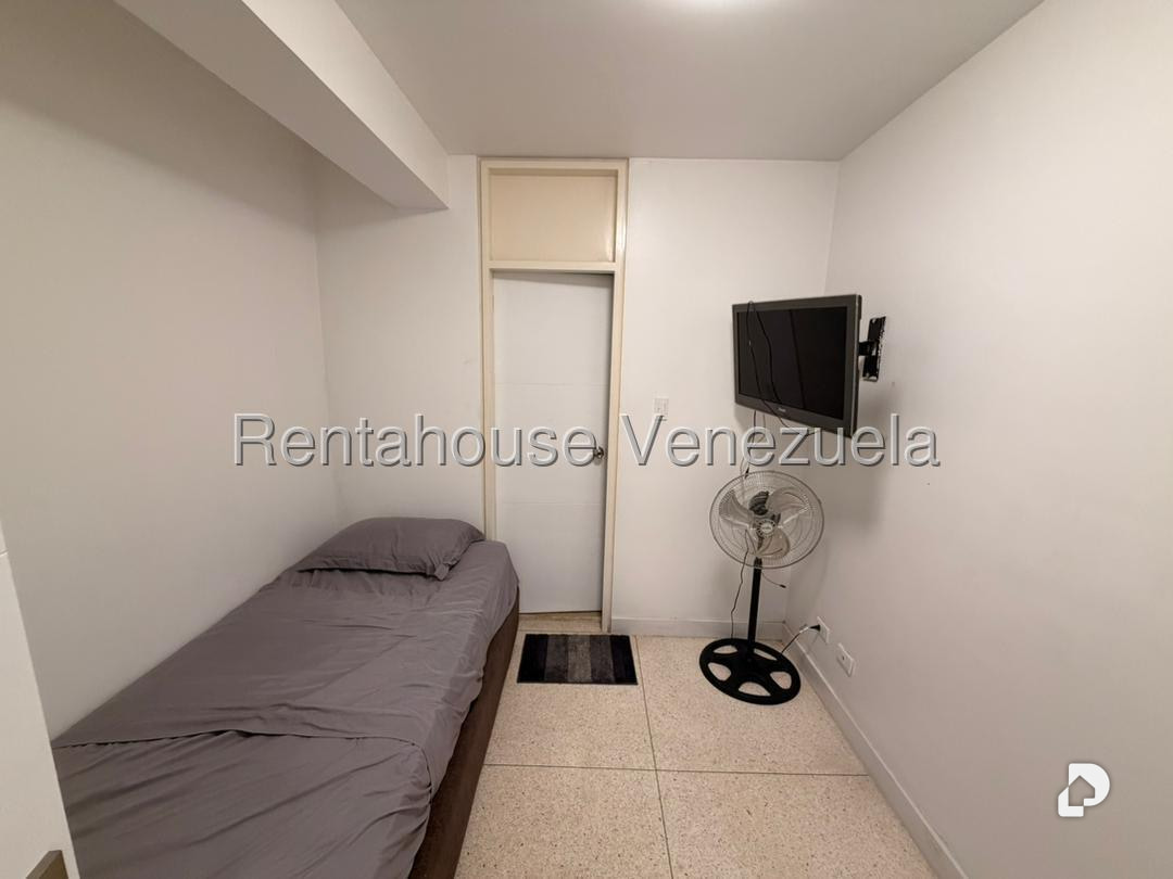 Apartamento en La Florida, Caracas – 15