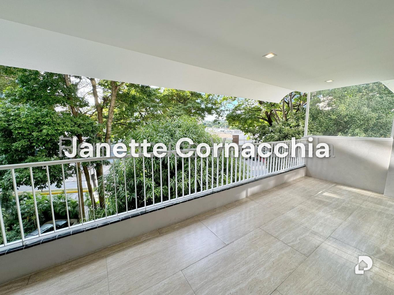 Apartamento en Altamira, Caracas – 13