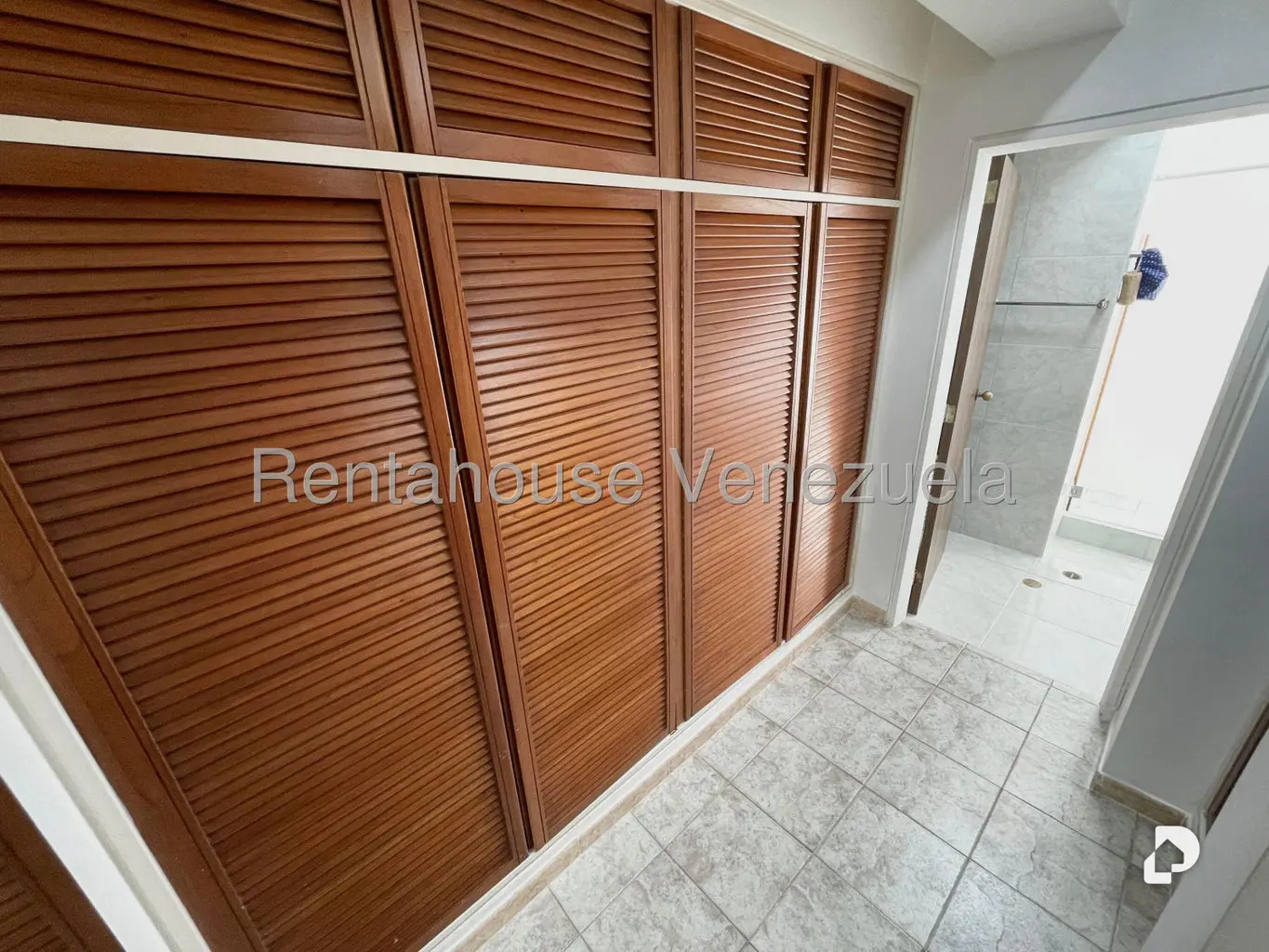 Apartamento en Alto Hatillo, Caracas – 14