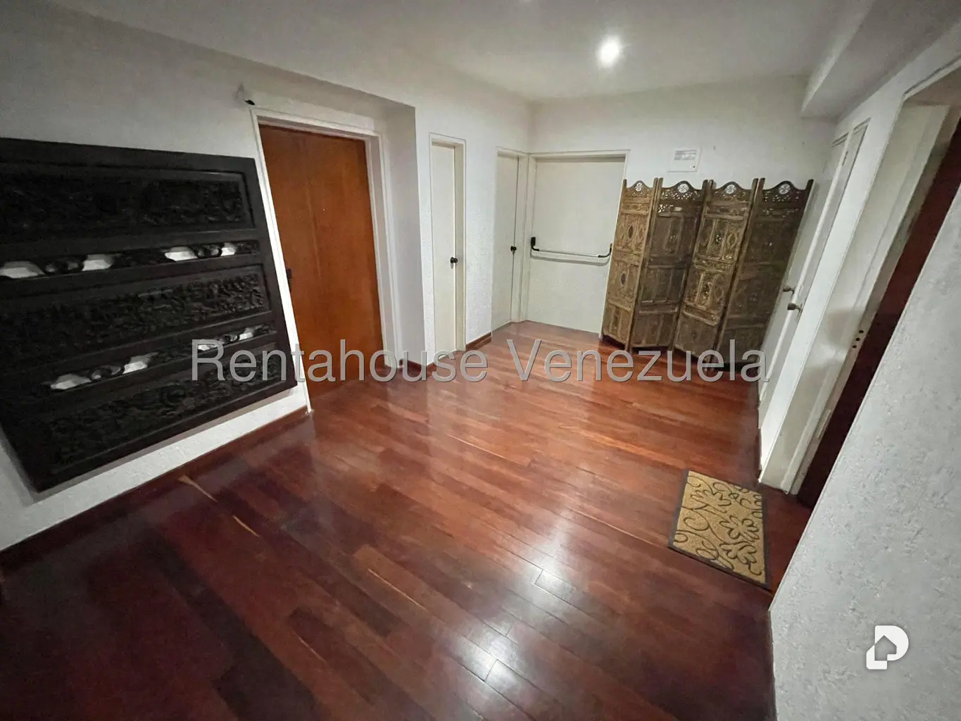 Apartamento en Alto Hatillo, Caracas – 30