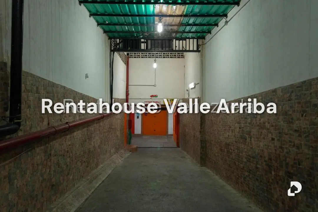 Local comercial en Parroquia La Candelaria, Caracas – 2