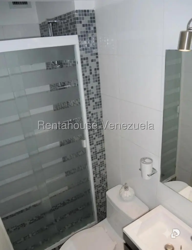 Apartamento en Los Palos Grandes, Caracas – 9
