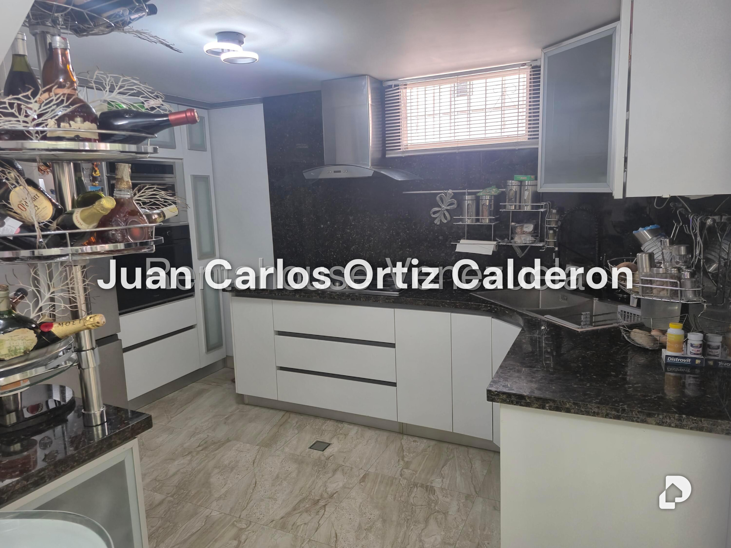 Casa en Cumbres de Curumo, Caracas – 12