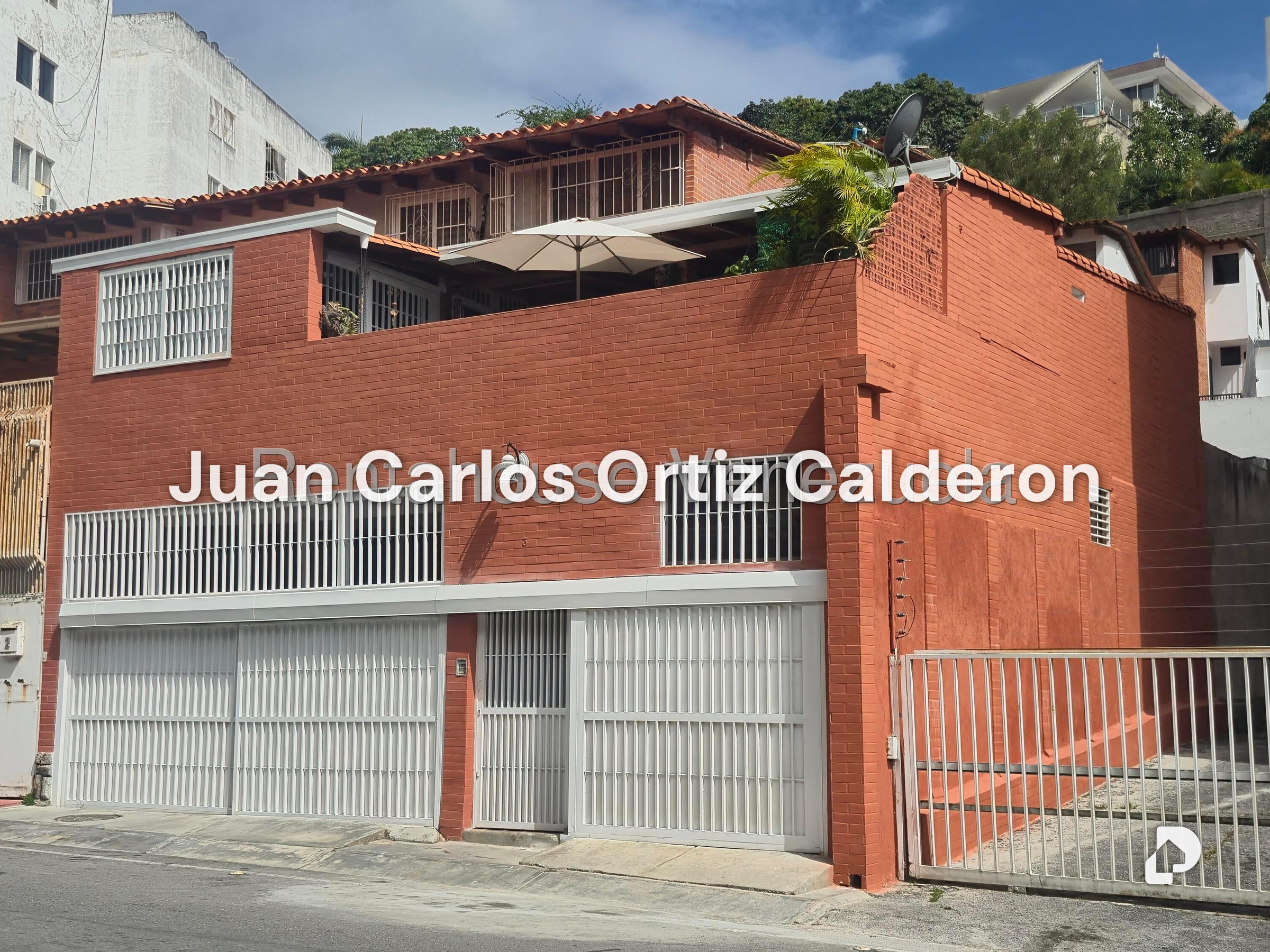 Casa en Cumbres de Curumo, Caracas – 1