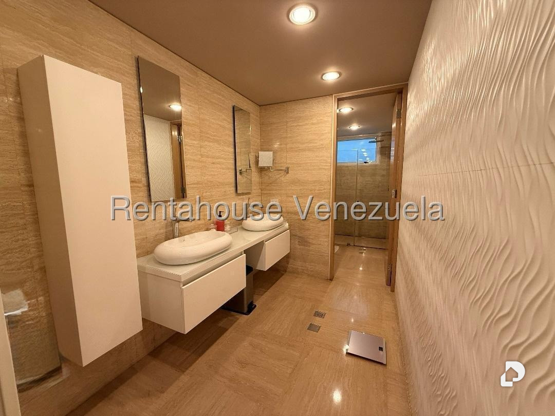 Apartamento en Campo Alegre, Caracas – 21