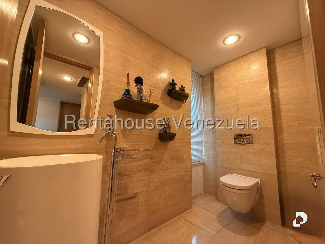 Apartamento en Campo Alegre, Caracas – 13
