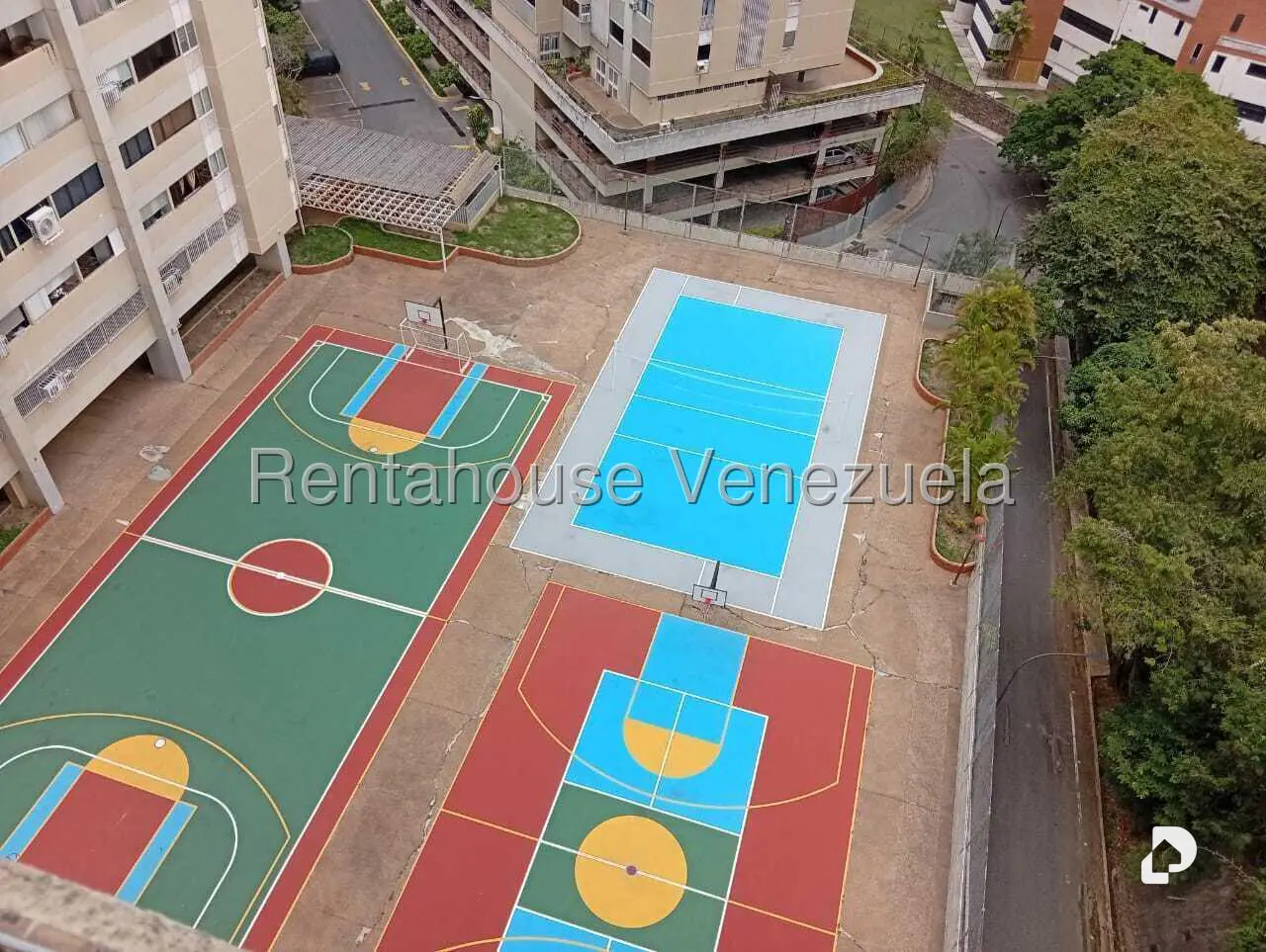 Apartamento en Santa Fe Norte, Caracas – 11