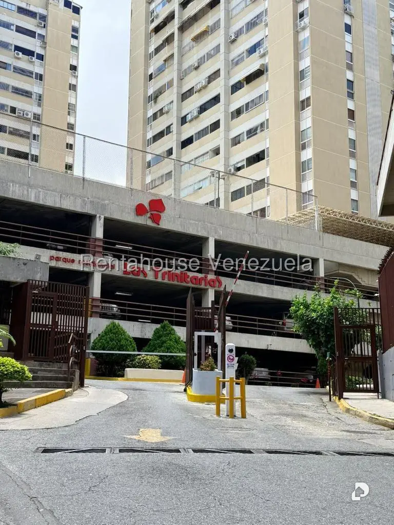 Apartamento en Santa Fe Norte, Caracas – 1