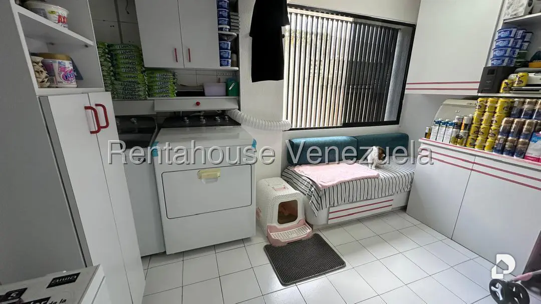 Apartamento en El Paraíso, Caracas – 28