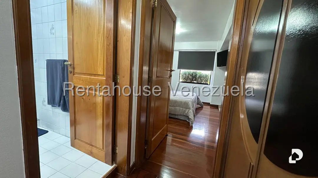 Apartamento en El Paraíso, Caracas – 25