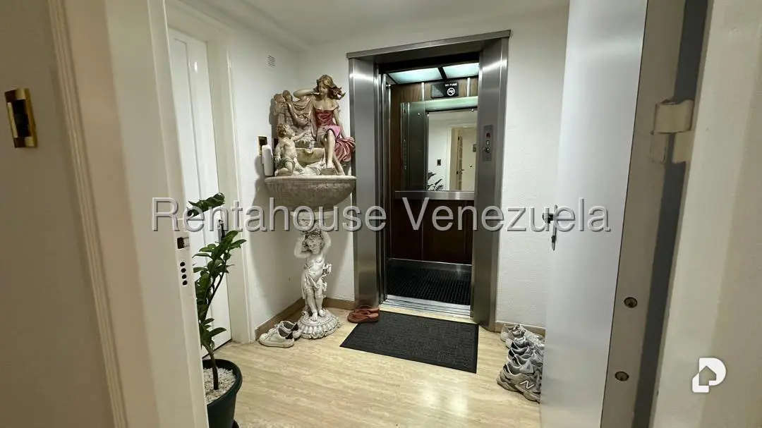 Apartamento en El Paraíso, Caracas – 13