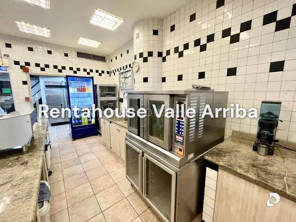 Local comercial en El Recreo, Caracas – 9