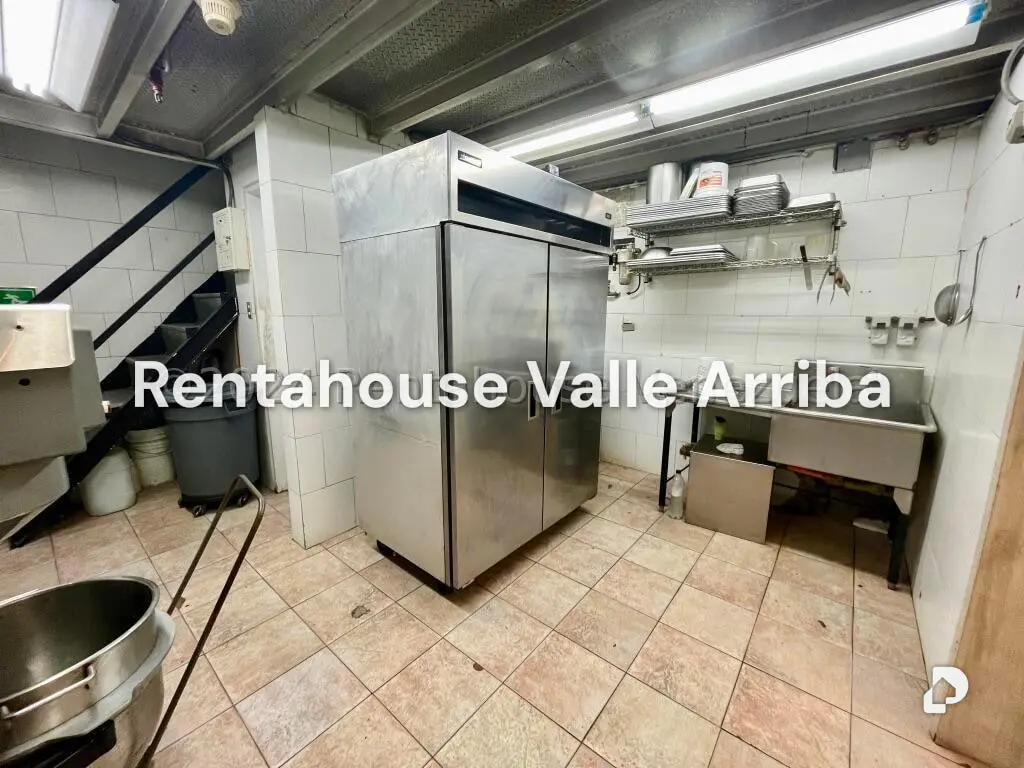 Local comercial en El Recreo, Caracas – 11