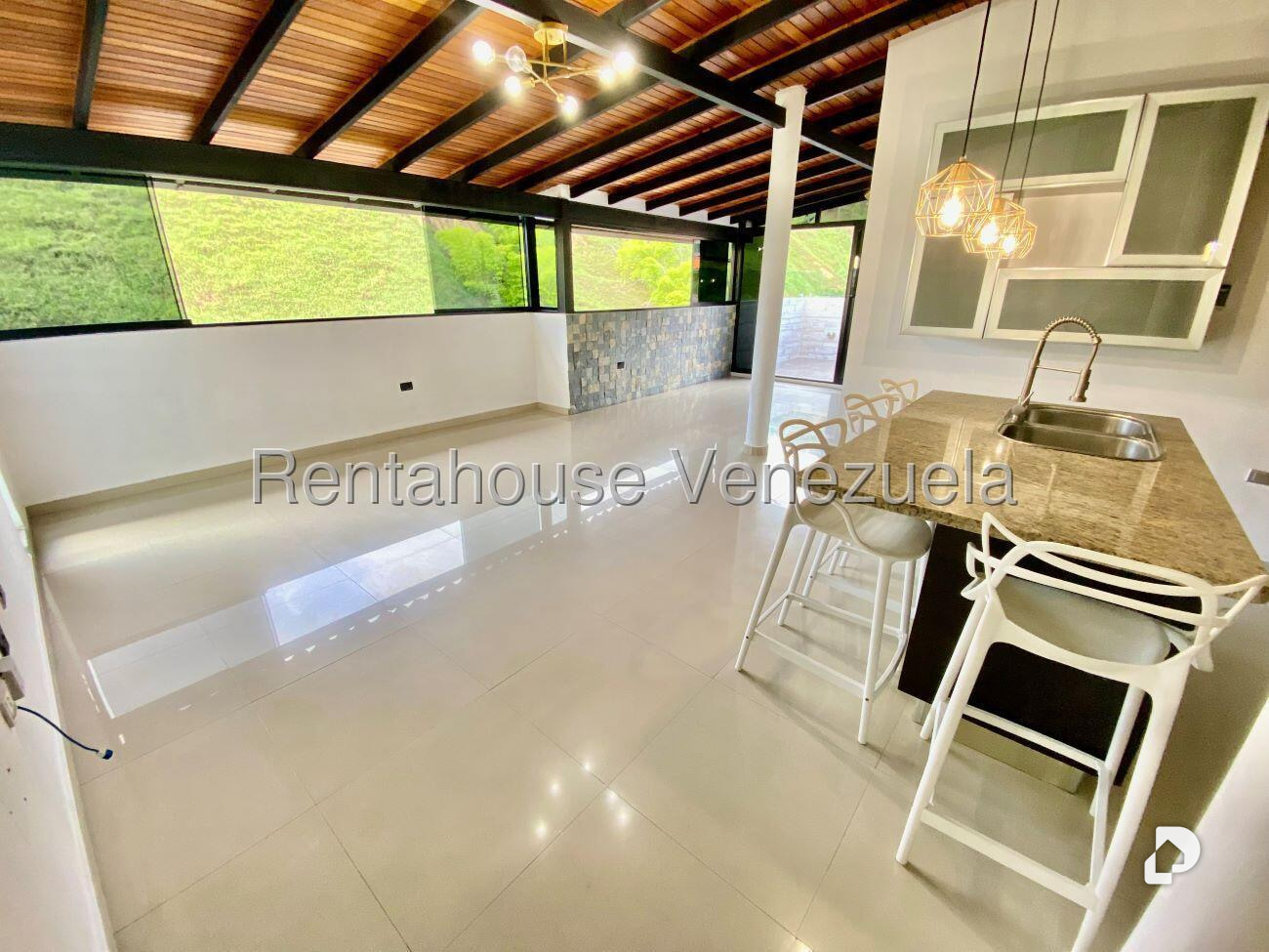 Apartamento en Colinas de La Tahona, Caracas