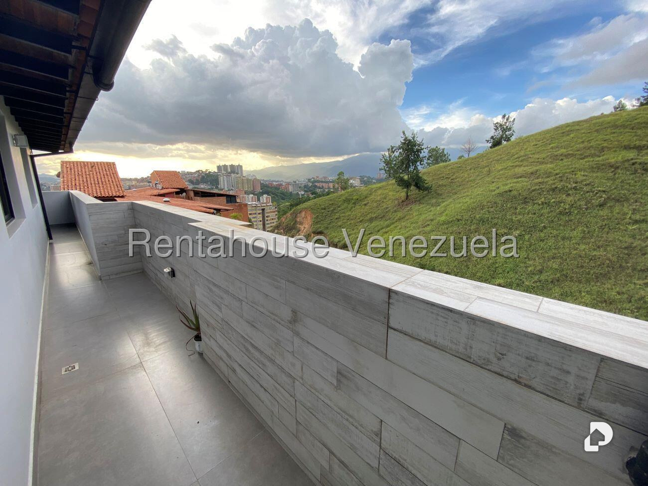 Apartamento en Colinas de La Tahona, Caracas