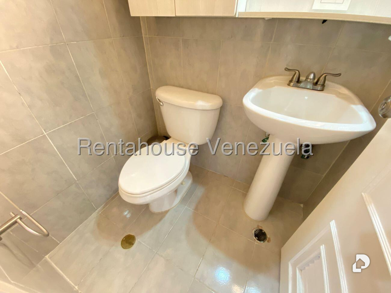 Apartamento en Colinas de La Tahona, Caracas