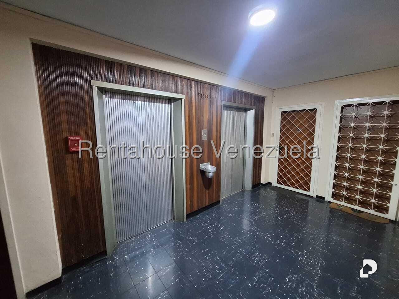 Apartamento en Campo Alegre, Caracas – 17