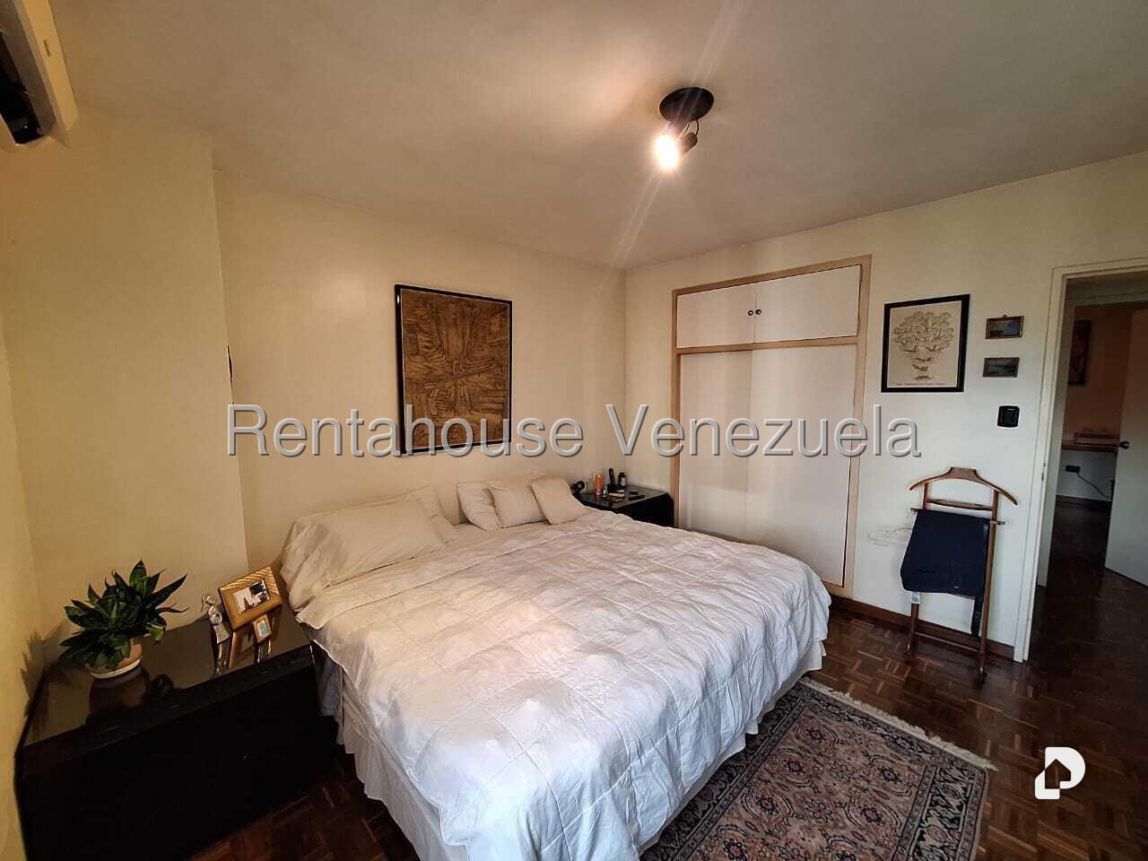 Apartamento en Campo Alegre, Caracas – 11