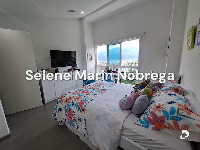 Apartamento en Las Mesetas de Santa Rosa de Lima, Caracas – 19