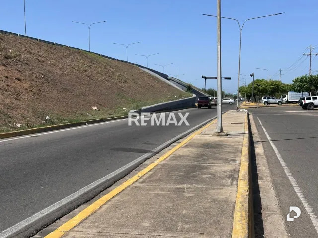 Commercial space in Los Olivos, Maracaibo – 7