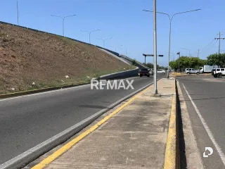 Commercial space in Los Olivos, Maracaibo – 18