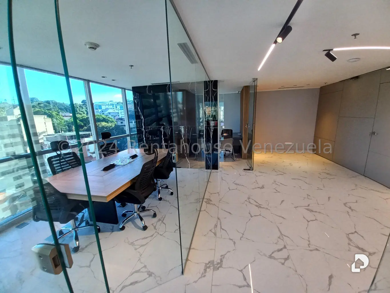 Oficina en Las Mercedes, Caracas – 16