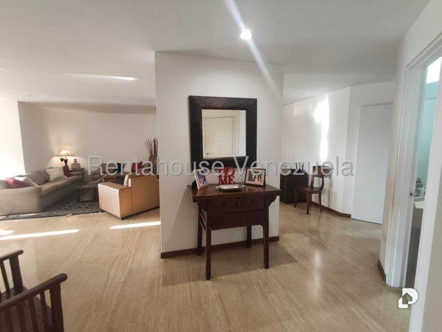 Apartamento en Los Naranjos, Caracas – 4
