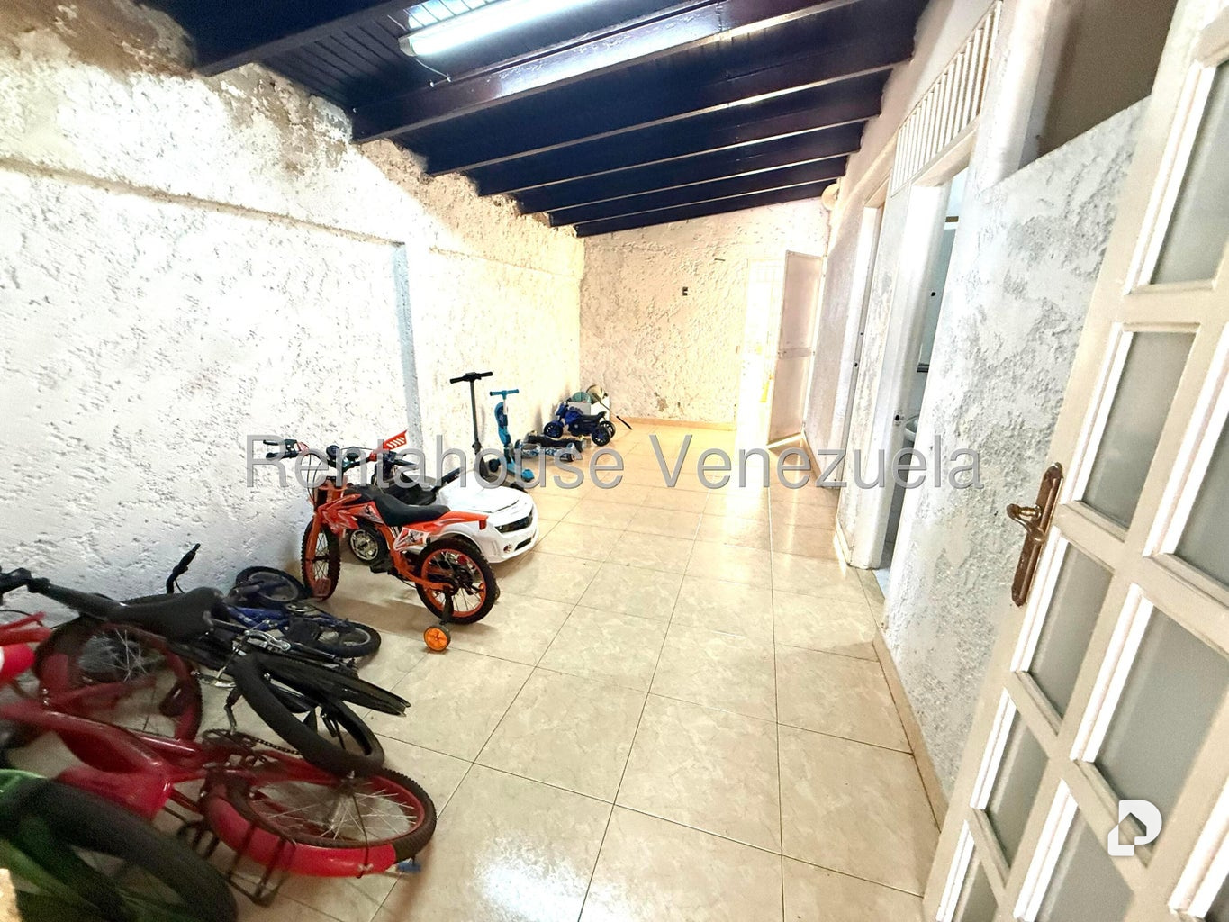 Casa en El Cafetal, Caracas – 27