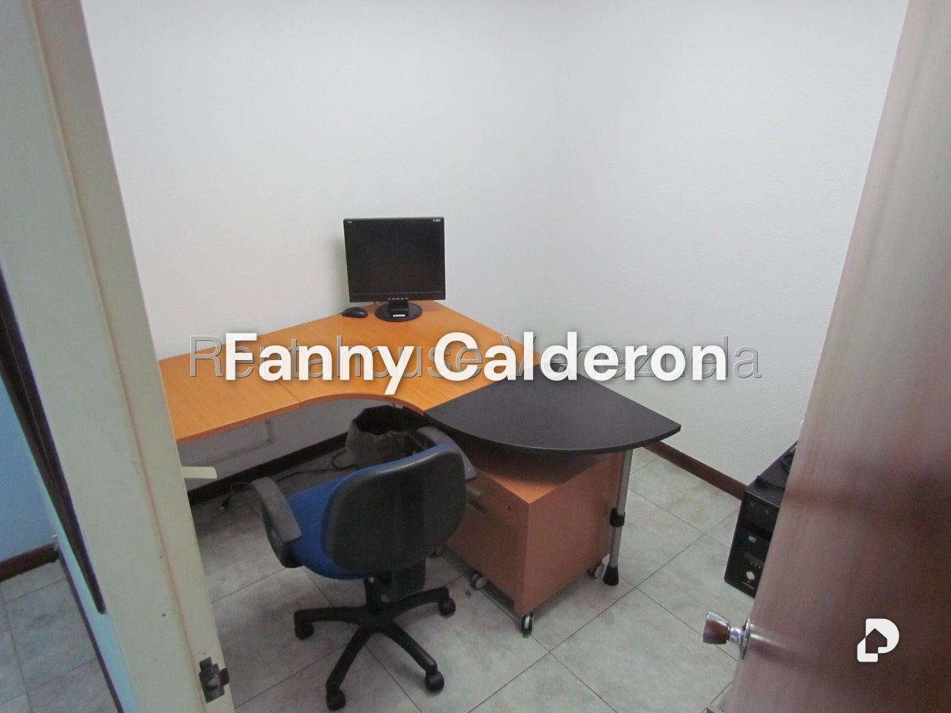 Local comercial en Los Dos Caminos, Caracas – 23
