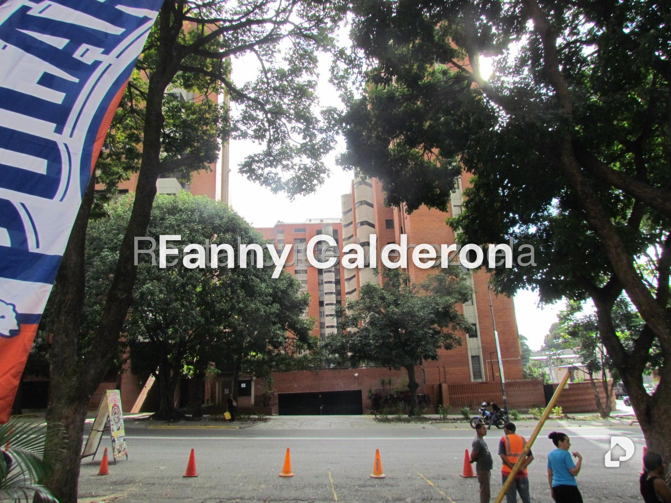 Local comercial en Los Dos Caminos, Caracas – 25