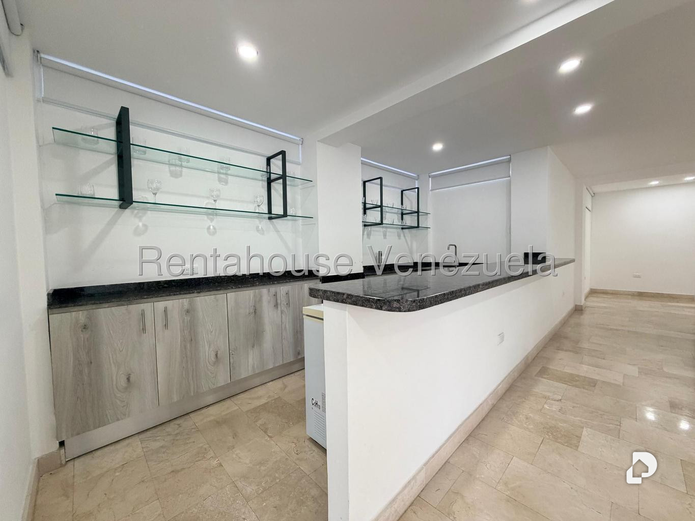 Casa en Cumbres de Curumo, Caracas – 24