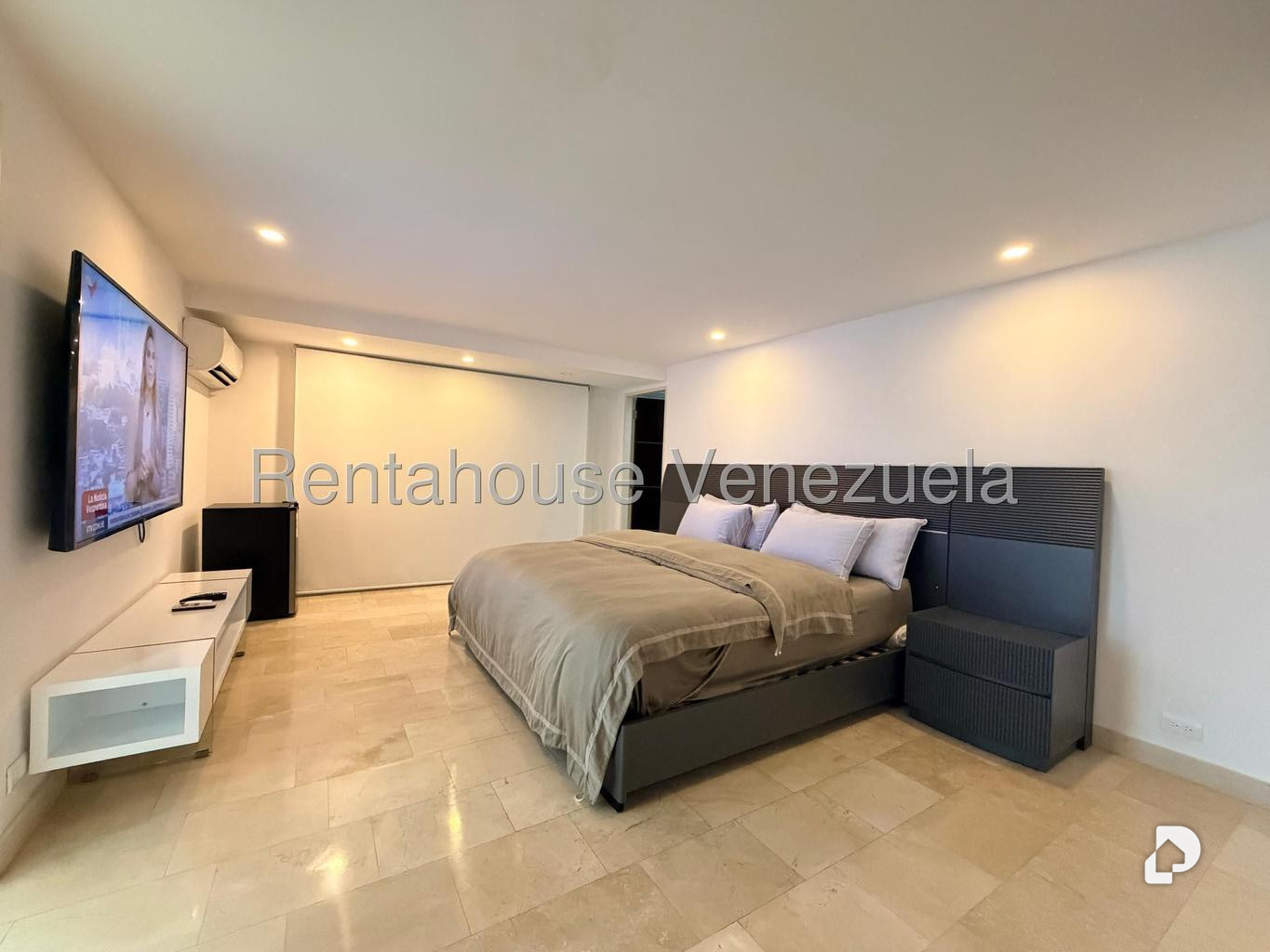 Casa en Cumbres de Curumo, Caracas – 8