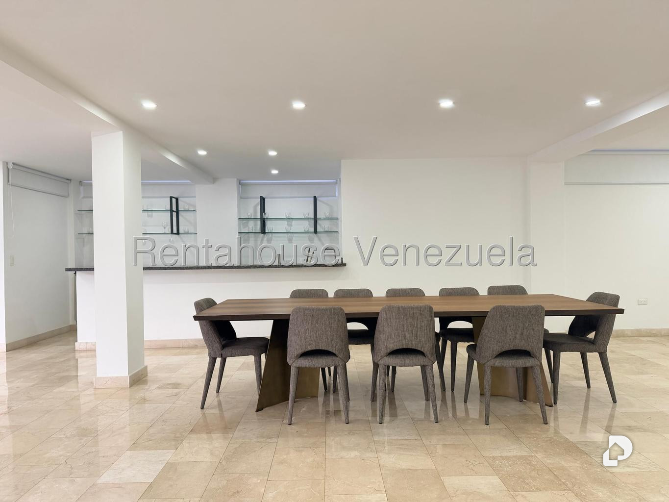 Casa en Cumbres de Curumo, Caracas – 23