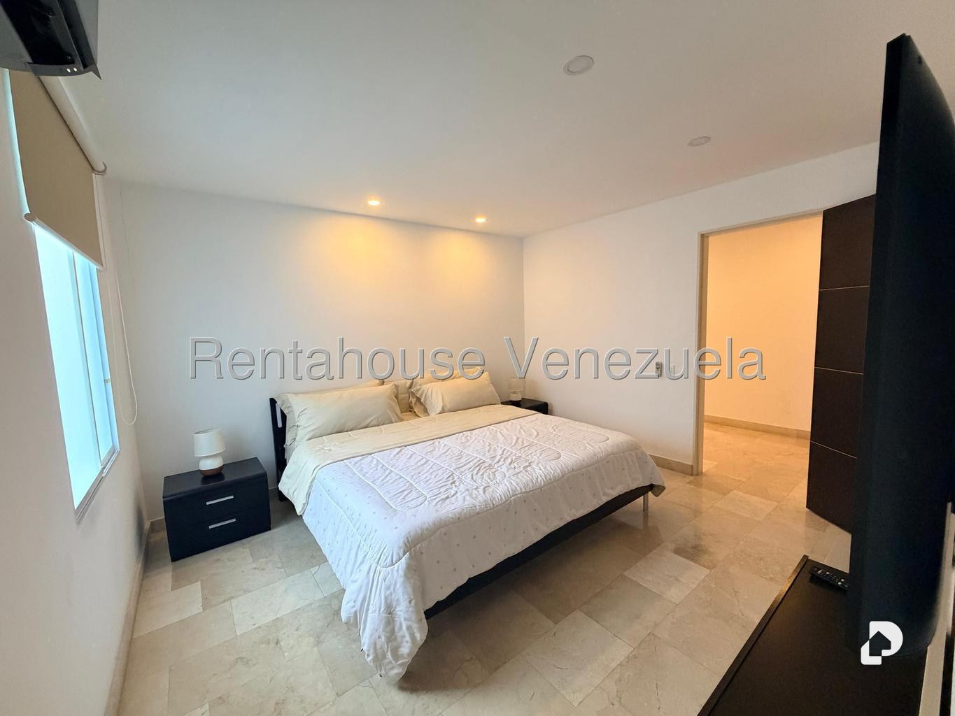 Casa en Cumbres de Curumo, Caracas – 30