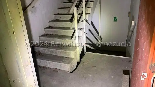 Local comercial en San Juan, Caracas – 28