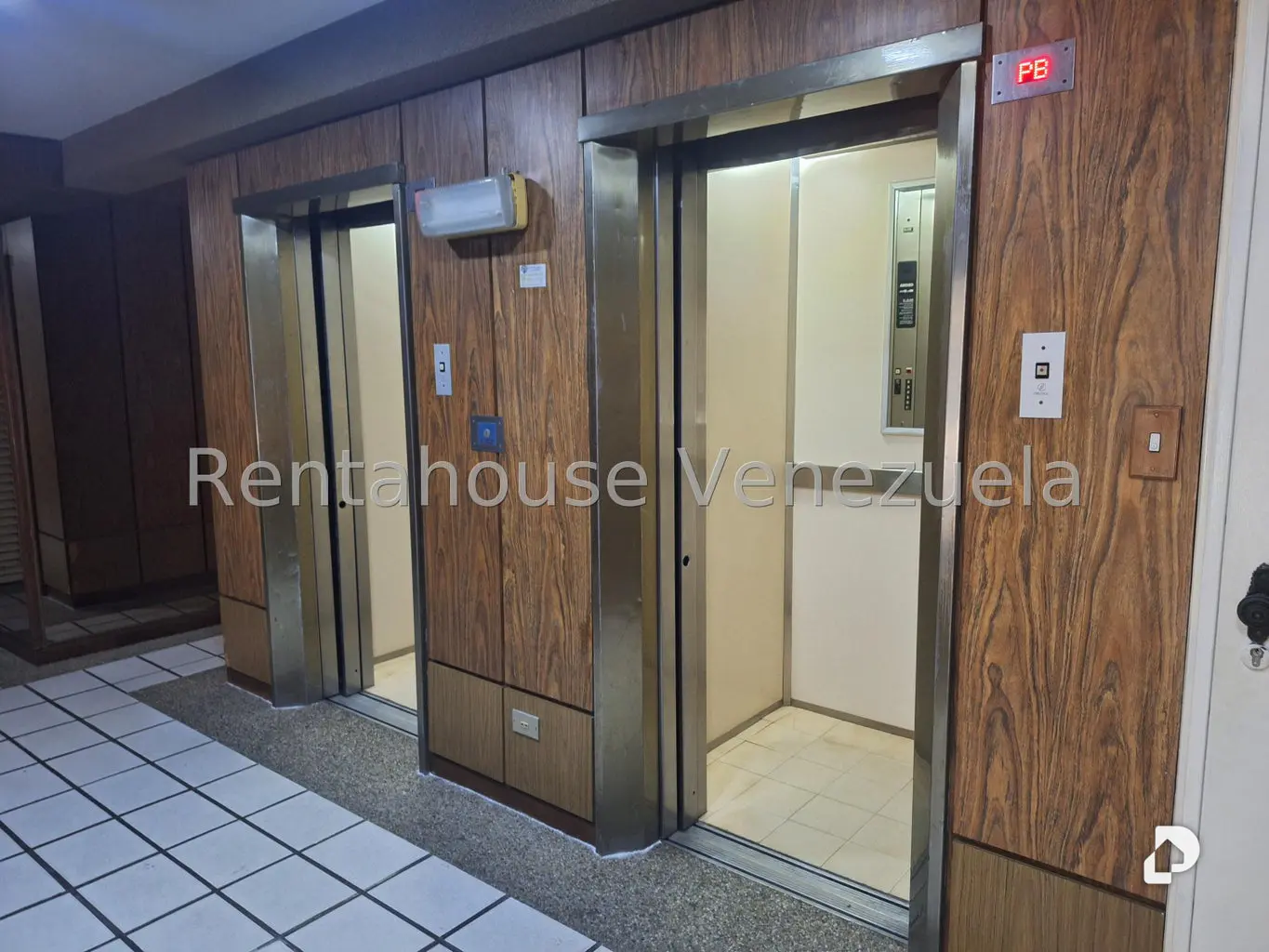Apartamento en La Campiña, Caracas – 9