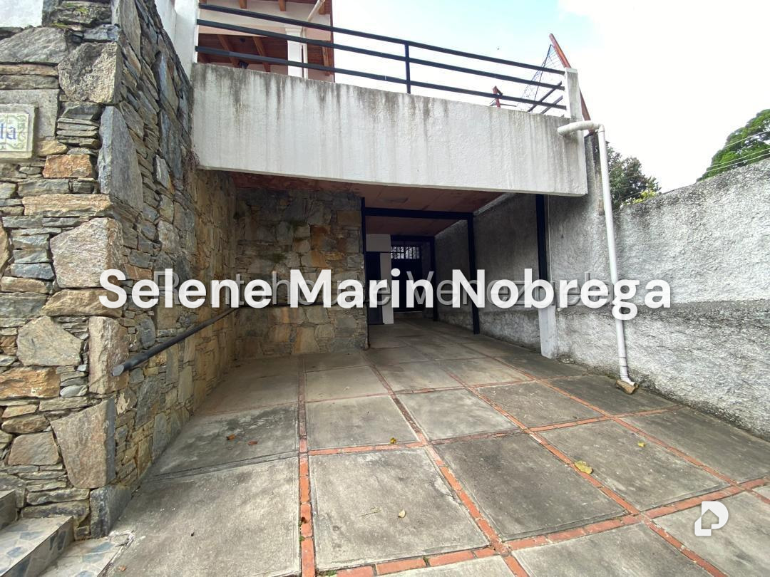 Casa en Prados del Este, Caracas – 3