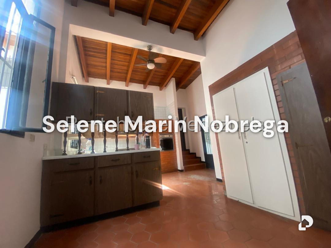 Casa en Prados del Este, Caracas – 14