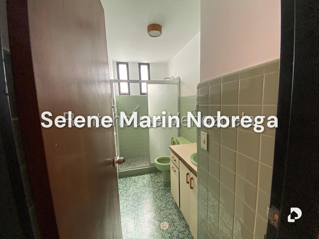 Casa en Prados del Este, Caracas – 24