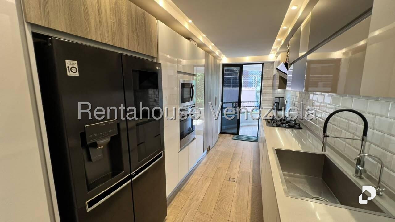 Apartamento en Campo Alegre, Caracas – 11