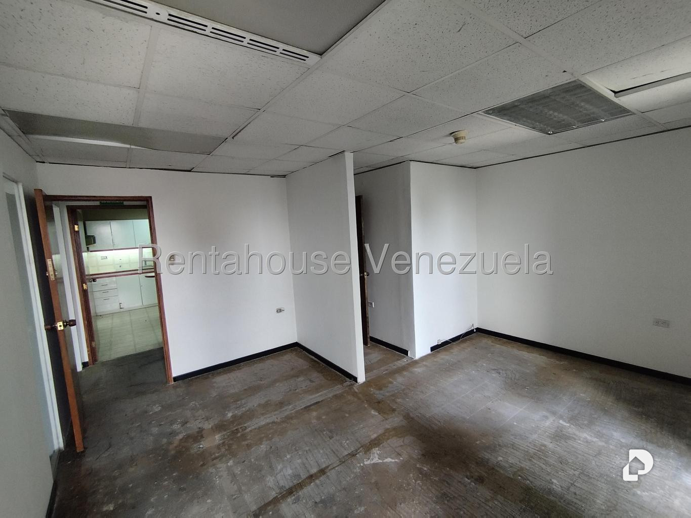 Oficina en Los Palos Grandes, Caracas – 22