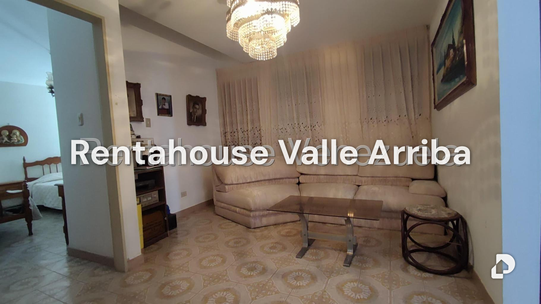 Casa en Alto Prado, Caracas – 18