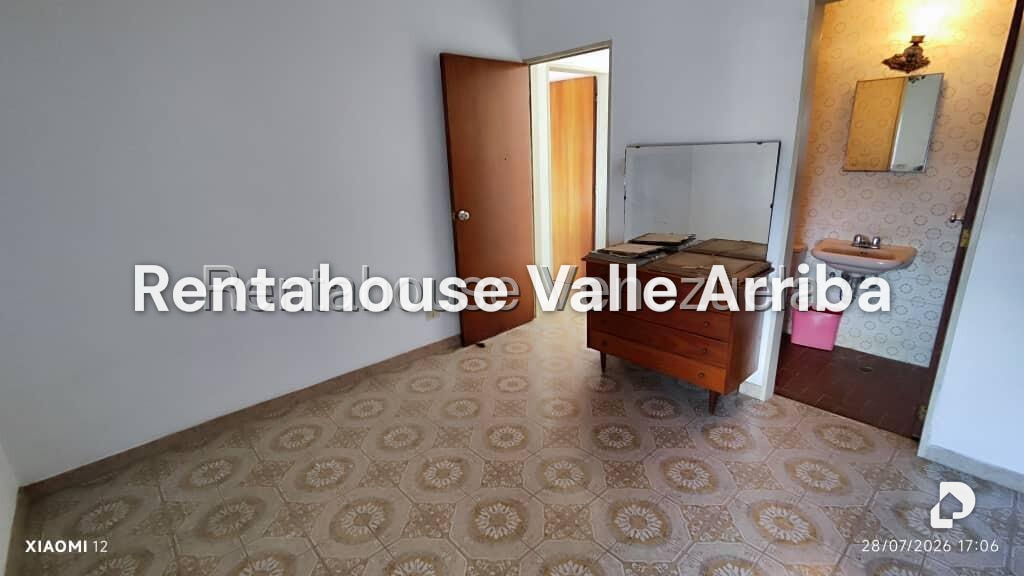 Casa en Alto Prado, Caracas – 29
