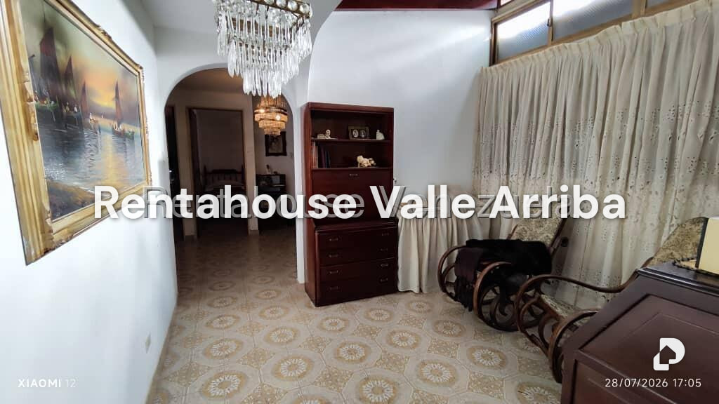 Casa en Alto Prado, Caracas – 21